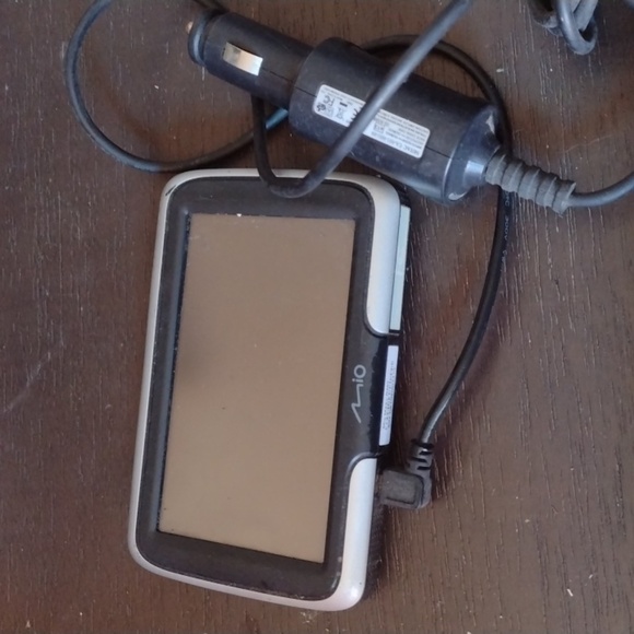 Mio GPS - Picture 1 of 2